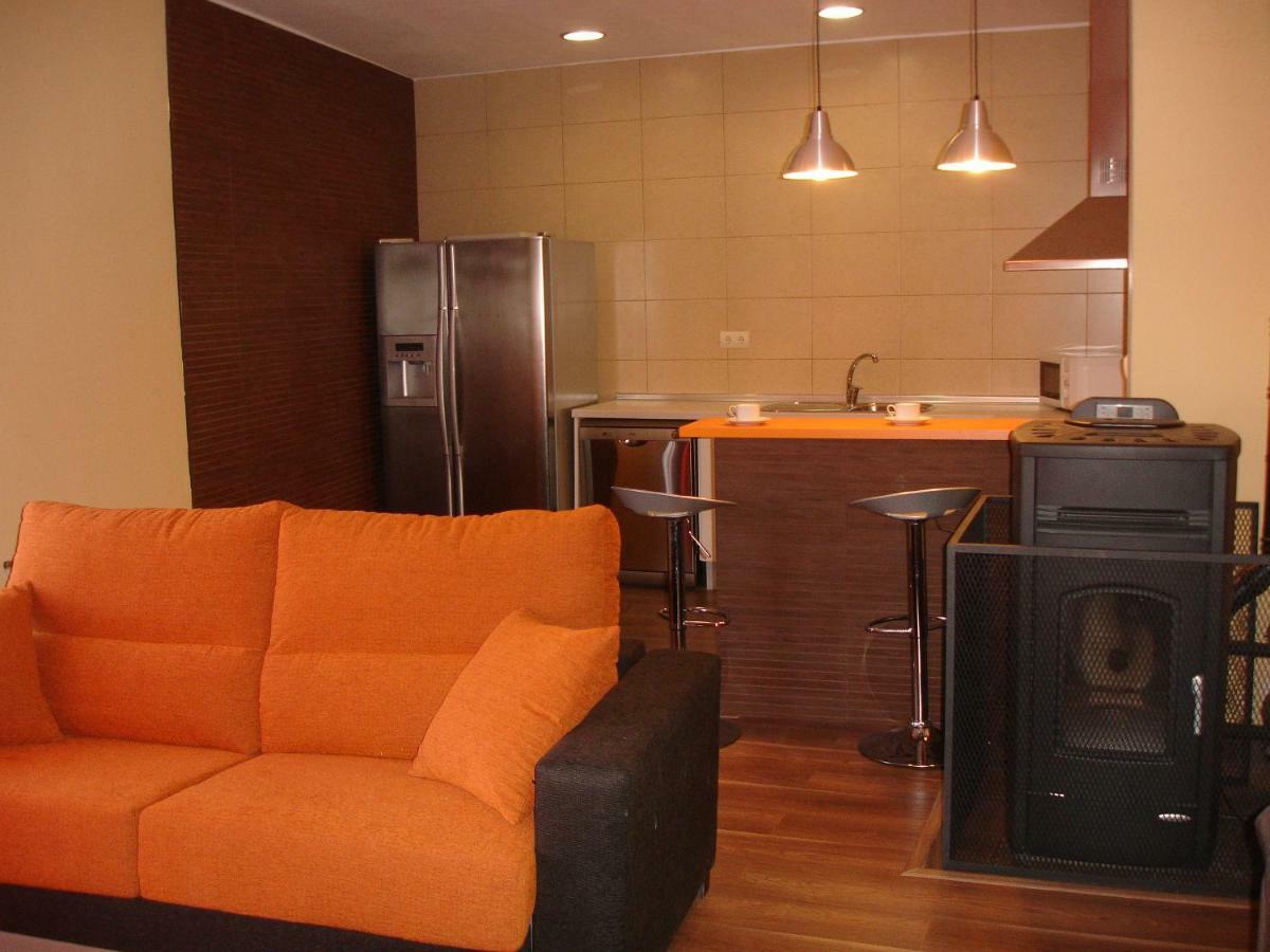 Apartamentos La Muralla Horta de Sant Joan Buitenkant foto