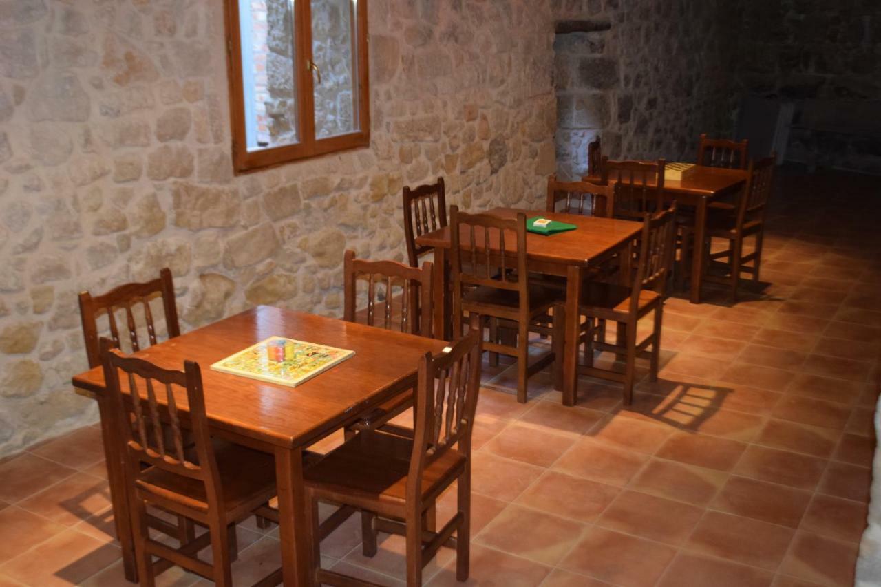 Apartamentos La Muralla Horta de Sant Joan Buitenkant foto
