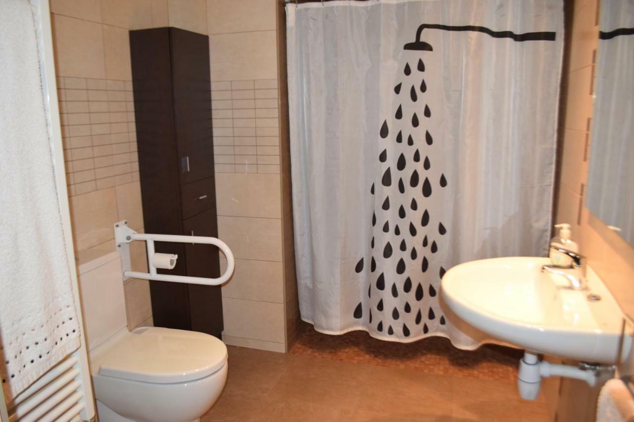 Apartamentos La Muralla Horta de Sant Joan Buitenkant foto