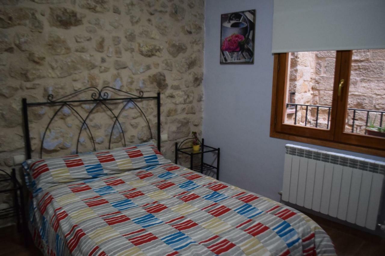 Apartamentos La Muralla Horta de Sant Joan Buitenkant foto